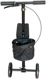 مشاية روليتور بمقعد وحقيبة أمامية، منظر أمامي / Four-wheel rollator front view